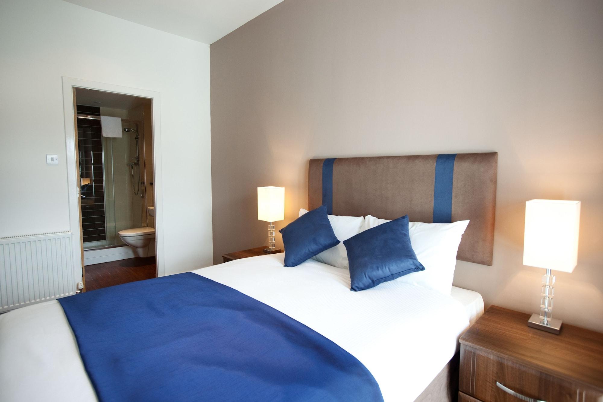 The Spires Serviced Apartments Glasgow Room photo